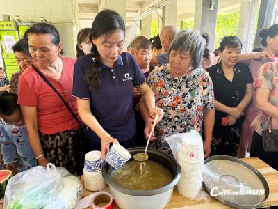 清凉送达！蔡甸小区花样活动暖邻里