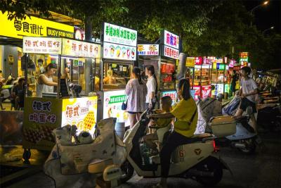 蔡甸两大夜市“微改造”：美味依旧，多了份清爽