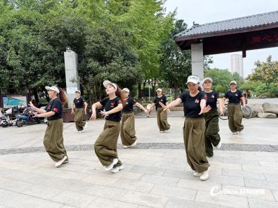 蔡甸邻里聚“暖”，这场社区活动幸福加“码”！