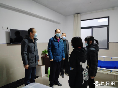 区救助站：点滴关爱暖童心 区民政局走访慰问困境儿童