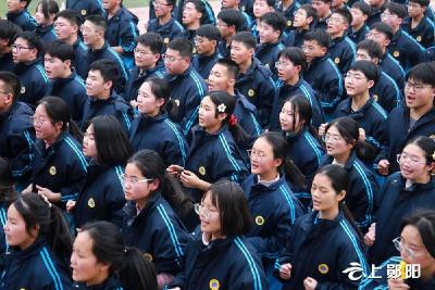 区一中：跑操比赛 增强体质