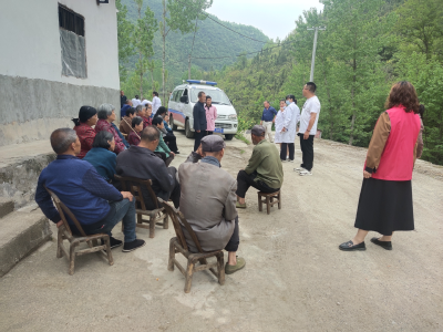 郧阳区大柳乡卫生院下沉村组开展安全用药知识宣传讲座