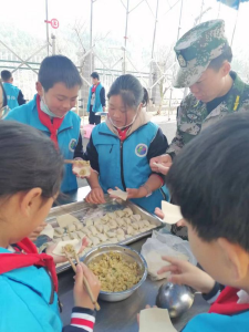 郧阳区在研学旅行中嵌入劳动教育