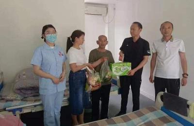 区救助管理站开展端午节慰问活动