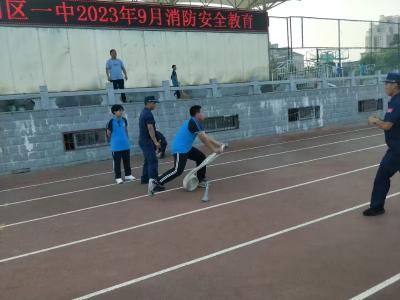 郧阳区一中：消防安全进校园   时刻绷紧安全弦