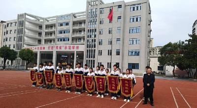 郧阳科技学校开展“先进班集体”创建评比活动