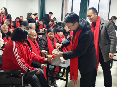 郧阳区社会福利院：红红火火欢度腊八节