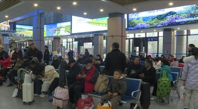 郧阳区：积极应对春运客流高峰 保障群众平安出行