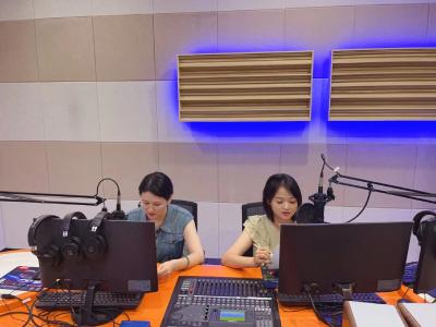 郧阳区“融融说法”广播普法栏目组 电波连万家 声声入人心