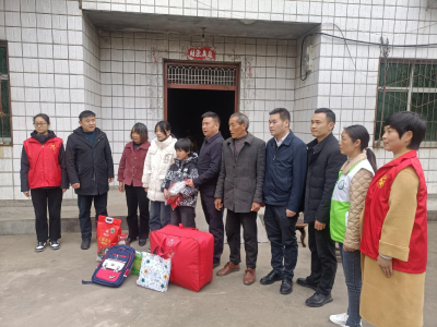 郧阳区未成年人救助保护中心走访慰问留守儿童