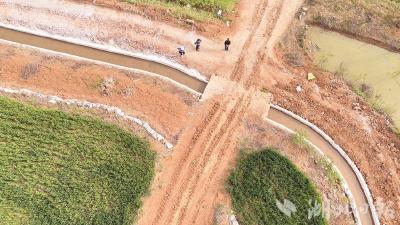 郧阳：江北灌区巨家河大渠试通水成功