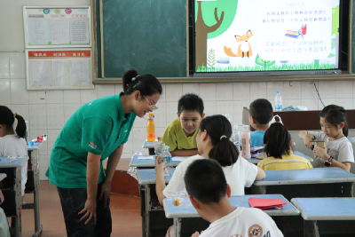 郧阳区城关三小暑期少年宫开展绿色环保教育活动