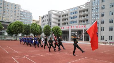 郧阳科技学校：用奥运精神燃爆新学期