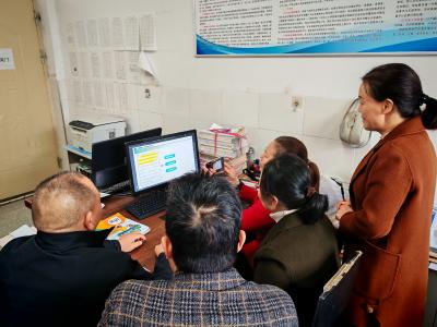 郧阳区城关一小教师积极参与线上学习