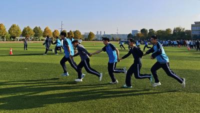 郧阳区一中：压力“篮”截  快乐“投”递