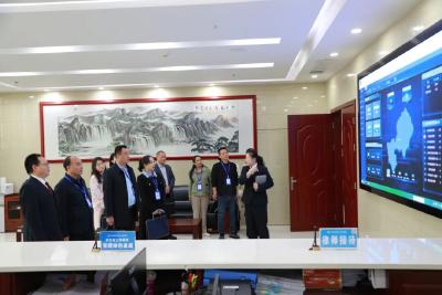 郧阳区检察院15名新任人民监督员正式就任上岗
