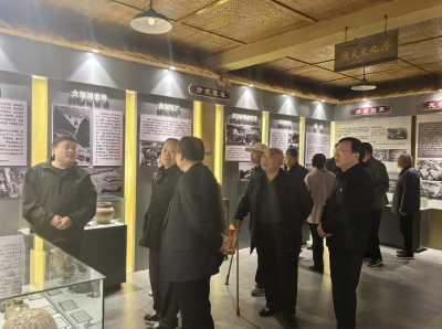 区委党校开展“守初心，话发展”重阳节主题活动