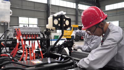 “三百培育”在行动 奋勇争先走前列｜武当重工：创新驱动 智造未来