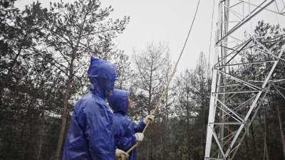 国网郧县供电公司：风雨无阻抢进度 为区域发展注入“电动力”
