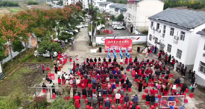 郧阳区谭家湾镇黄畈村：50名八旬老人共庆重阳“集体生日宴”