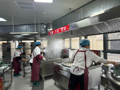 郧阳区幼儿园开展食堂开放日活动