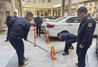 郧阳区城关镇中岭社区：多元调解破僵局 地锁拆除换和谐