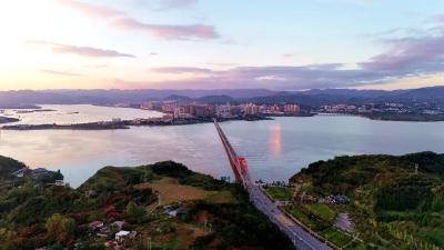 十堰郧阳：一城秋色如画