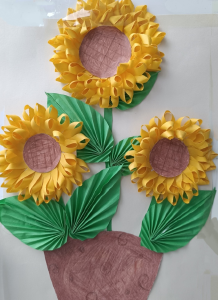 彩纸落叶变“宝藏”，郧阳科技学校手工展尽显专业实力