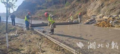 郧阳区青曲镇乐园村：“场院会”商出“同心路”