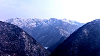 十堰郧阳：雪后雾凇美