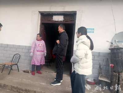 郧阳区白桑关镇：心系群众解民忧 敲门行动暖人心
