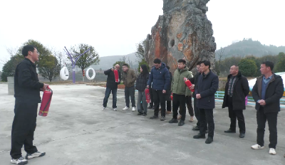 青龙山管理局组织开展2026年度消防知识培训暨应急演练活动