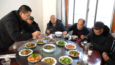 这一桌“新春团圆饭”，暖了整座城……
