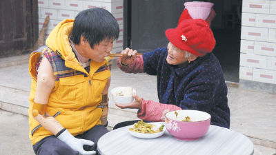 “好婆婆”周贤芝家暖岁安
