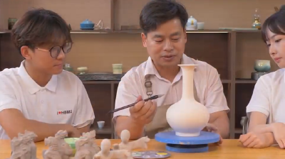 新春走基层｜ 三个人的坚守，让600年武当窑光彩新生