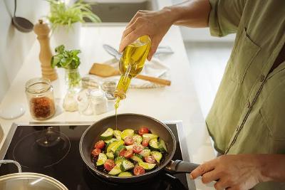 “减油、增豆、加奶”，饮食调整一下，实操指南→