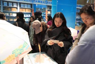 郧阳区检察院开展“三八”妇女节活动