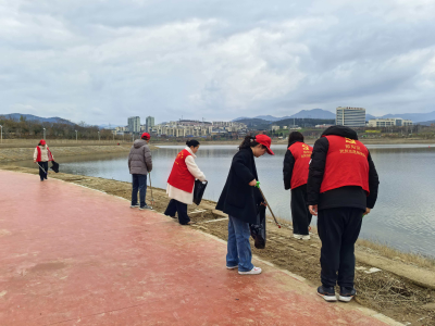 郧阳区委党校：传承雷锋精神 守护碧水清流