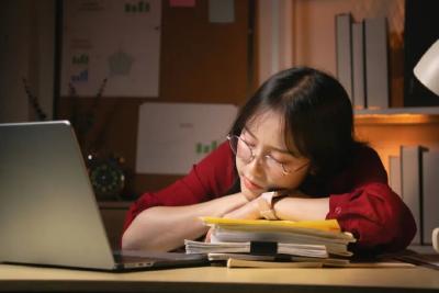 白头发越长越多？可能是缺这3种营养