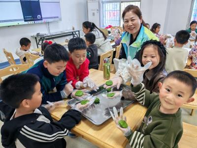 郧阳区多社区开展清明节特色活动