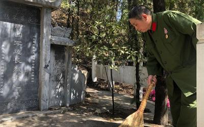 湖北十堰郧阳一家三代人接力守护无名烈士墓八十载