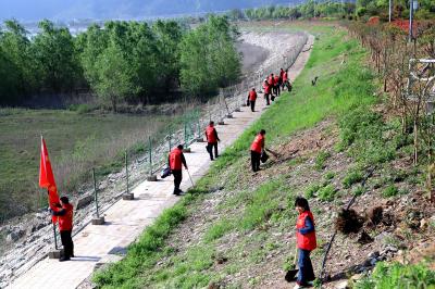 郧阳区柳陂镇以党建引领深化守水护水