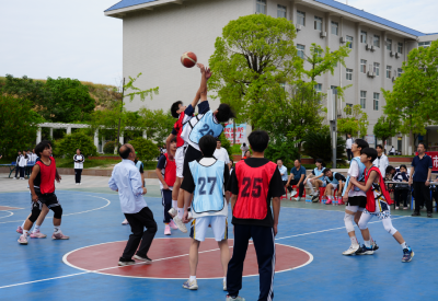 十堰市医药卫生学校：热血“篮”不住 青春绽芳华  ——2026年“杏林杯”篮球赛圆满闭幕