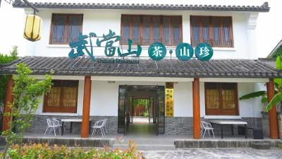 西十高铁开通在即 龙韵村提档升级迎客来