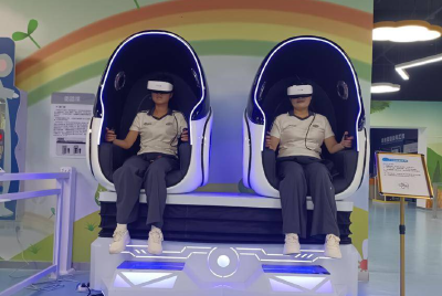 郧阳区科技馆引进VR双蛋座椅科普展品