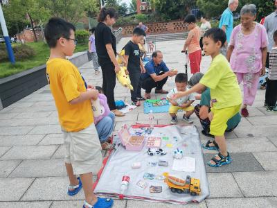 文明市集进社区 旧物互换倡环保