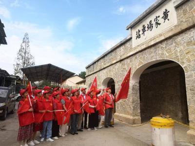 迎国庆 看景点 创彩词