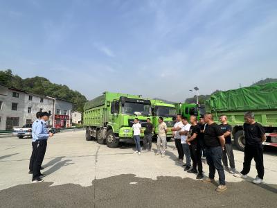 法治宣讲进一线  精准治超保安全