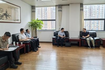 司法建议“筑防线”，示范文本“巧惠农”
