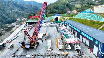 引江补汉2标“江汉平安号”TBM掘进突破两千米大关